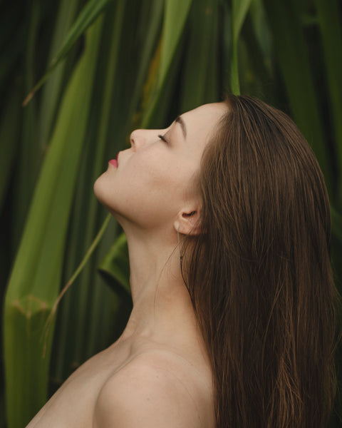 Why Your Neck Should Always Be Part of Your Natural Anti Aging Skin Care Ritual
